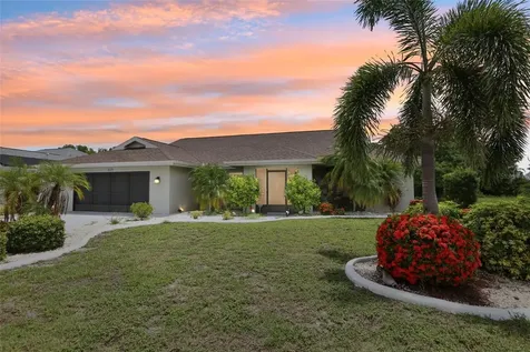 1812 New Bedford Drive Sun City Center FL 33573