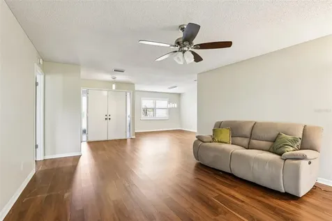 1812 New Bedford Drive Sun City Center FL 33573