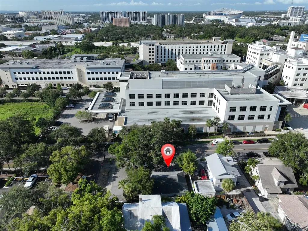 1033 7th Avenue N St Petersburg FL 33705