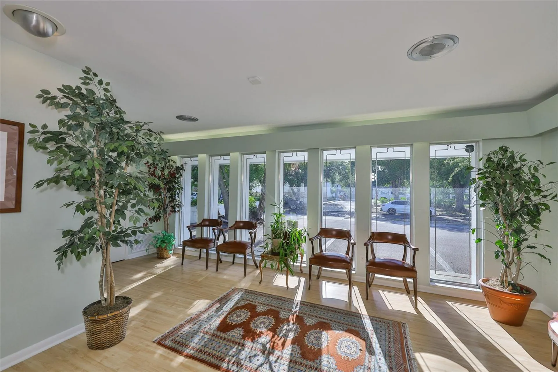 1033 7th Avenue N St Petersburg FL 33705
