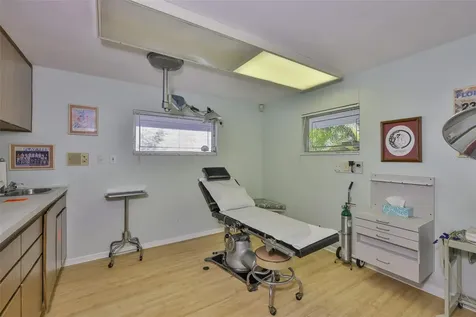 1033 7th Avenue N St Petersburg FL 33705