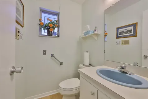 1033 7th Avenue N St Petersburg FL 33705