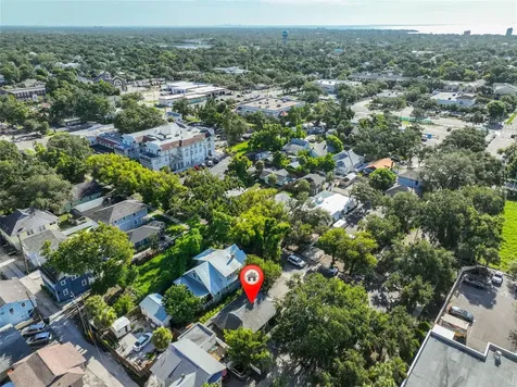 1033 7th Avenue N St Petersburg FL 33705