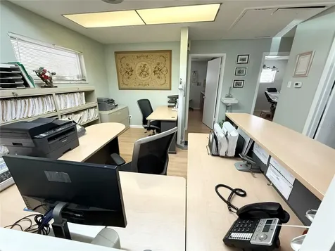 1033 7th Avenue N St Petersburg FL 33705