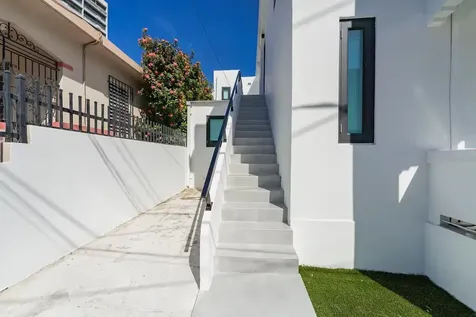 149 Calle Delbrey San Juan PR 00911