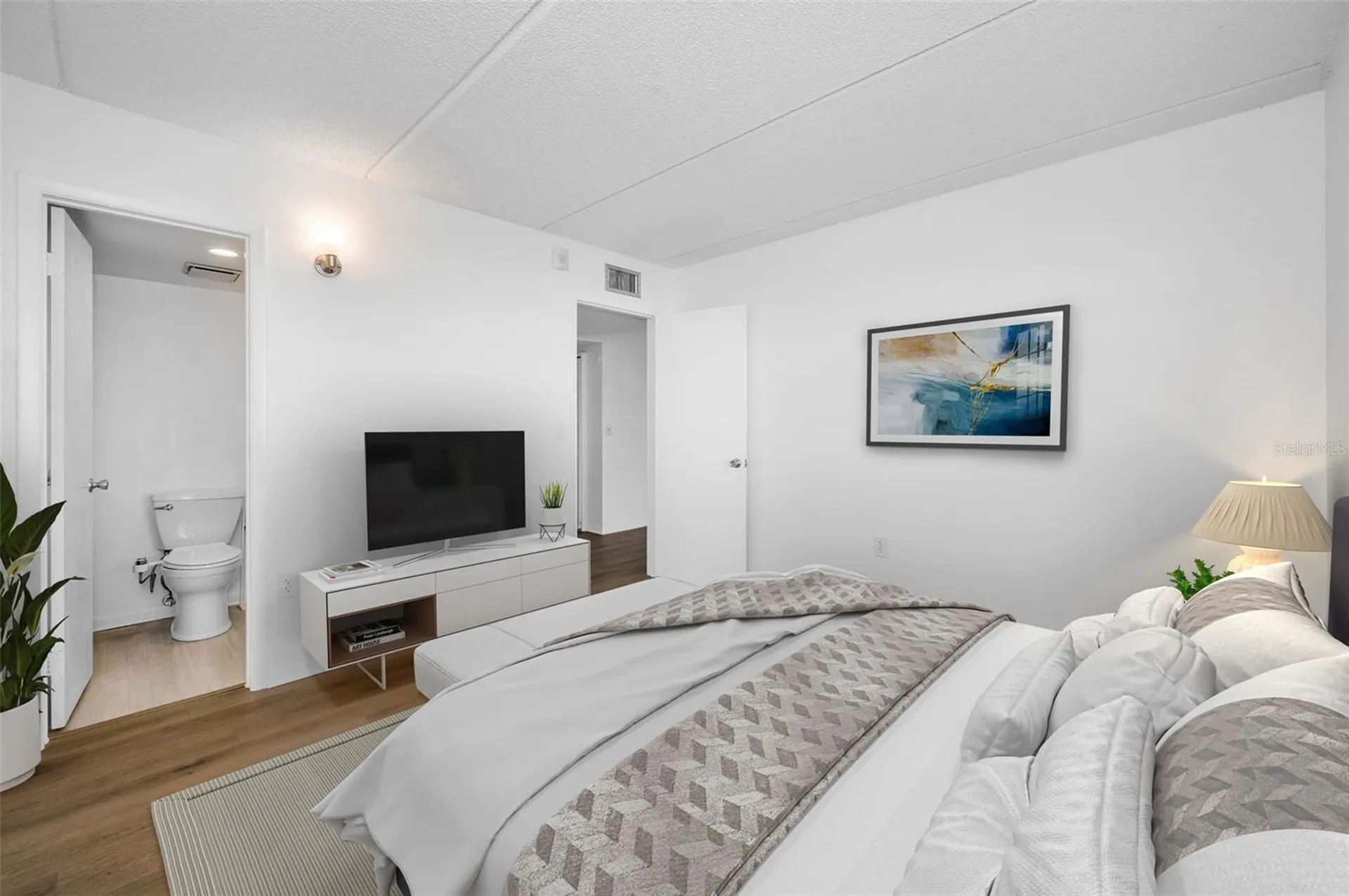 320 N Bayshore Boulevard Clearwater FL 33759
