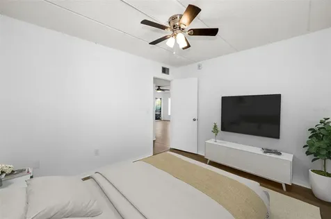 320 N Bayshore Boulevard Clearwater FL 33759