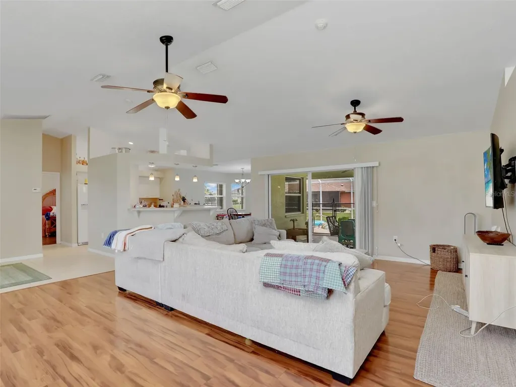 1335 SE 12th Street Cape Coral FL 33990