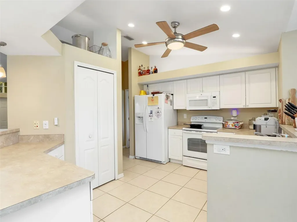 1335 SE 12th Street Cape Coral FL 33990