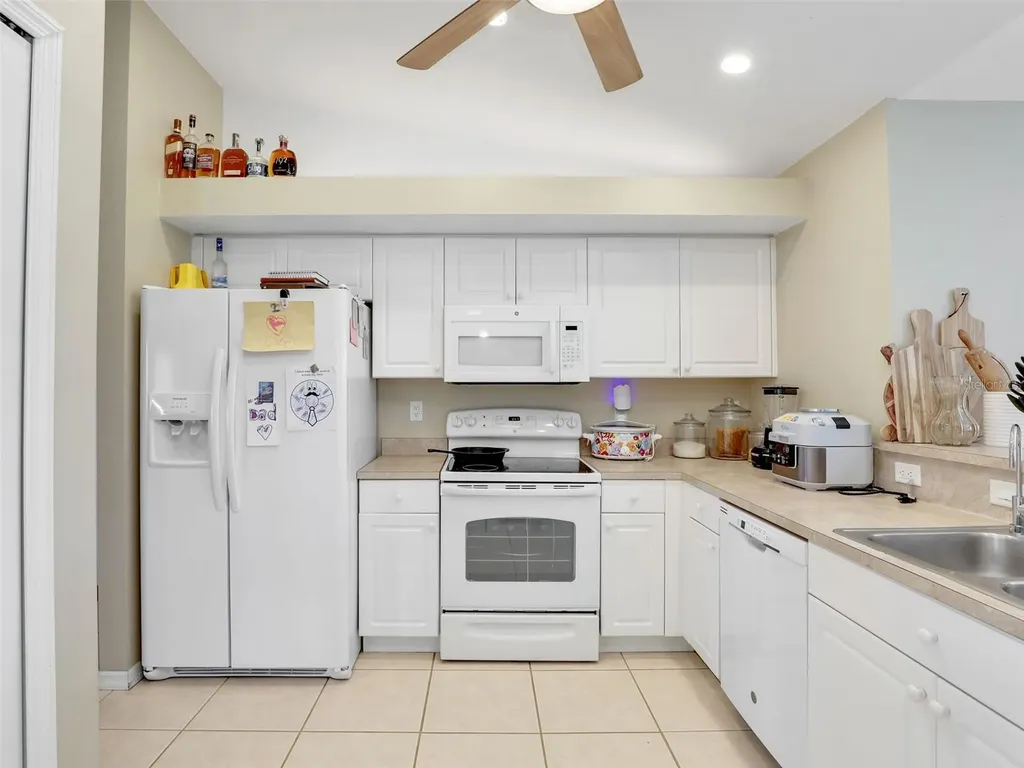 1335 SE 12th Street Cape Coral FL 33990