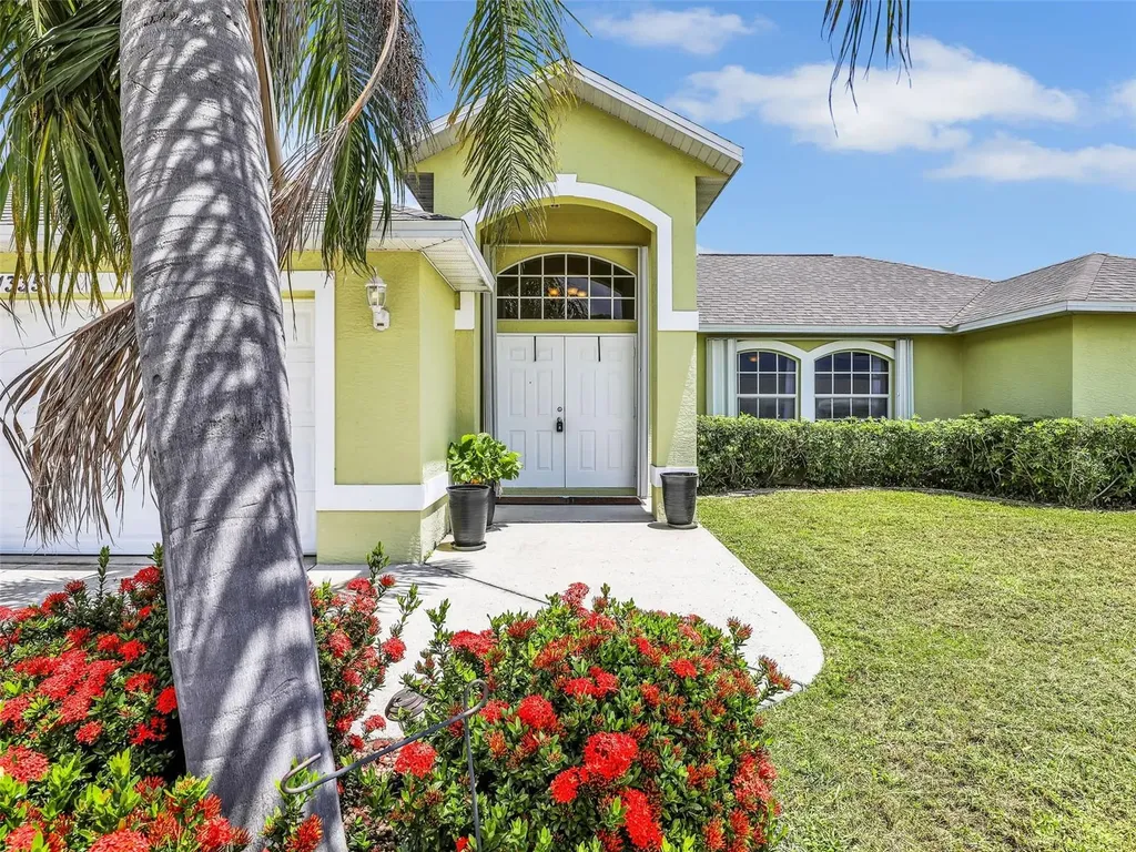 1335 SE 12th Street Cape Coral FL 33990