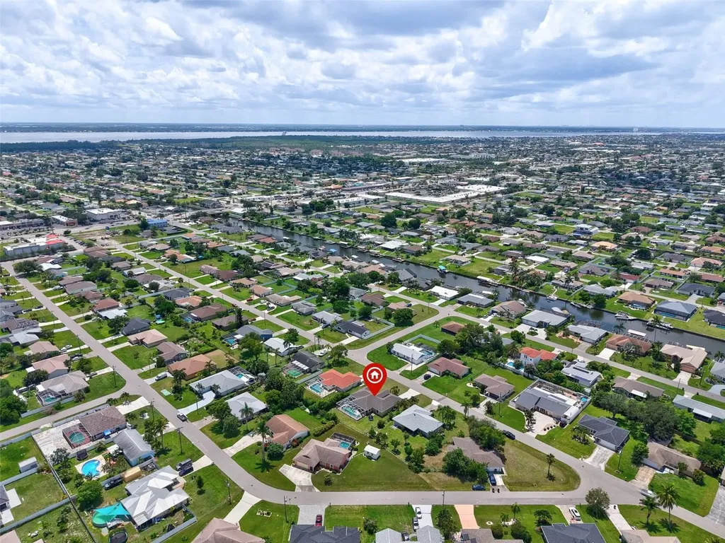 1335 SE 12th Street Cape Coral FL 33990