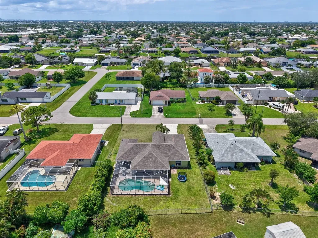 1335 SE 12th Street Cape Coral FL 33990
