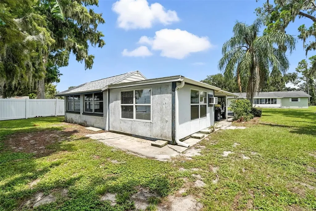 32721 Lake Eustis Drive Tavares FL 32778