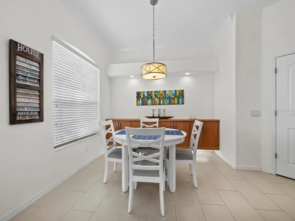 9492 Forest Hills Circle Sarasota FL 34238