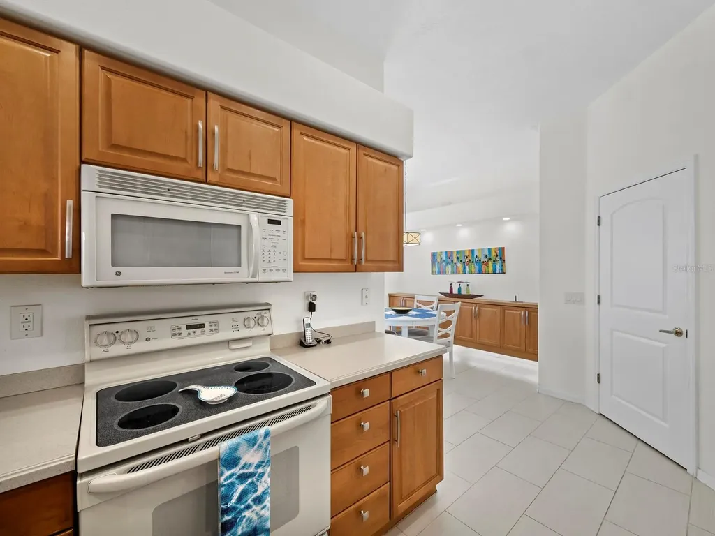 9492 Forest Hills Circle Sarasota FL 34238