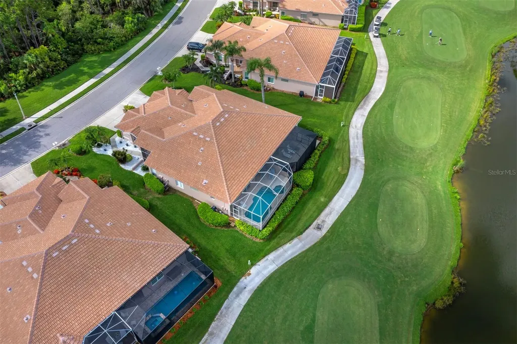 9492 Forest Hills Circle Sarasota FL 34238