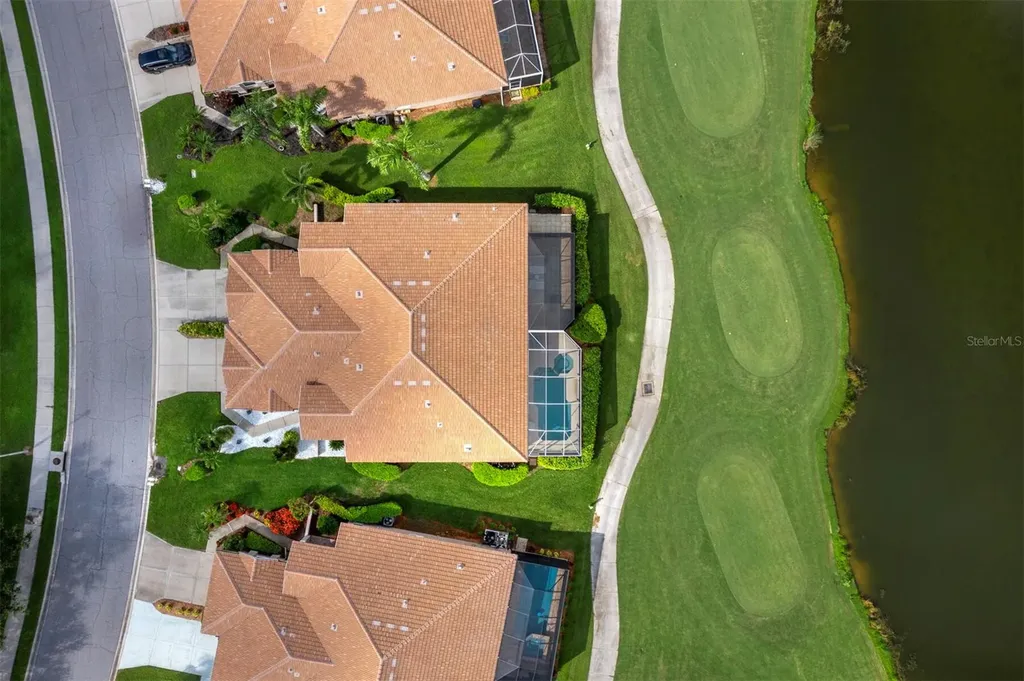 9492 Forest Hills Circle Sarasota FL 34238