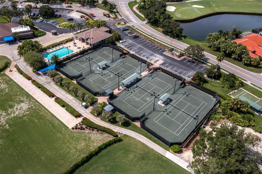 9492 Forest Hills Circle Sarasota FL 34238