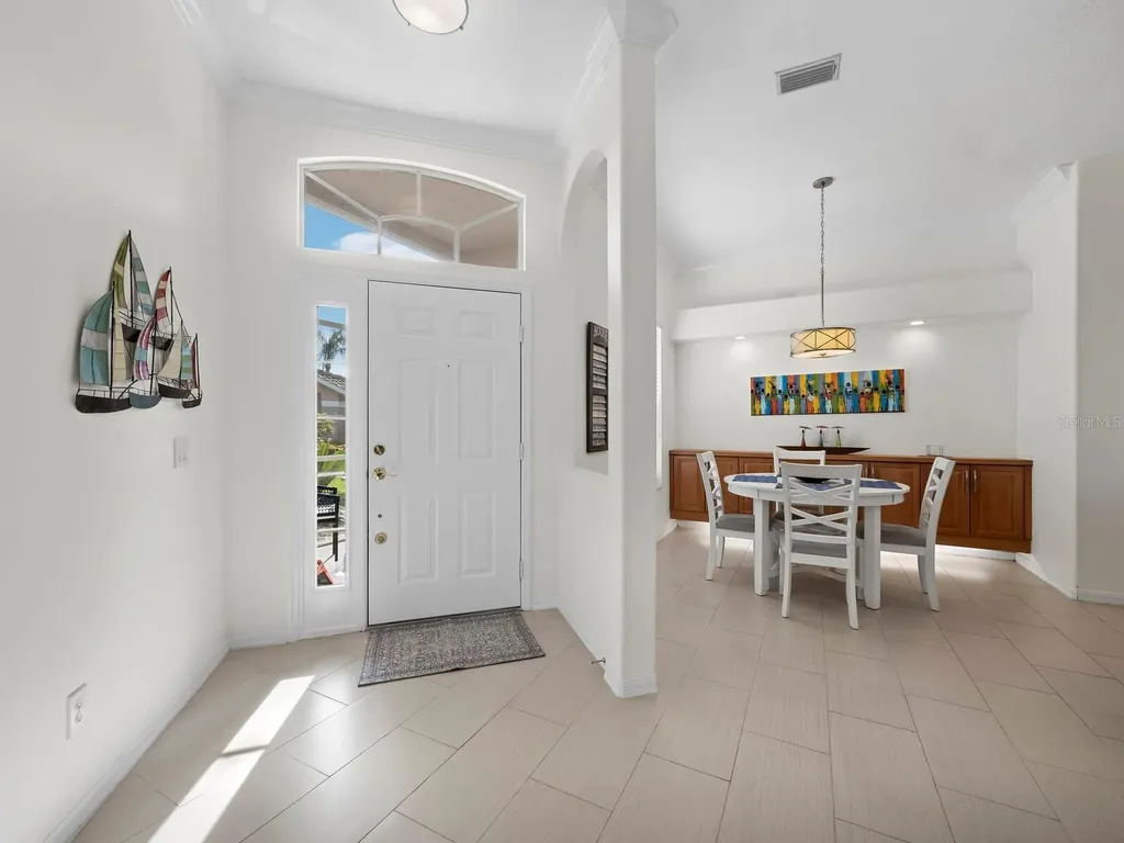 9492 Forest Hills Circle Sarasota FL 34238