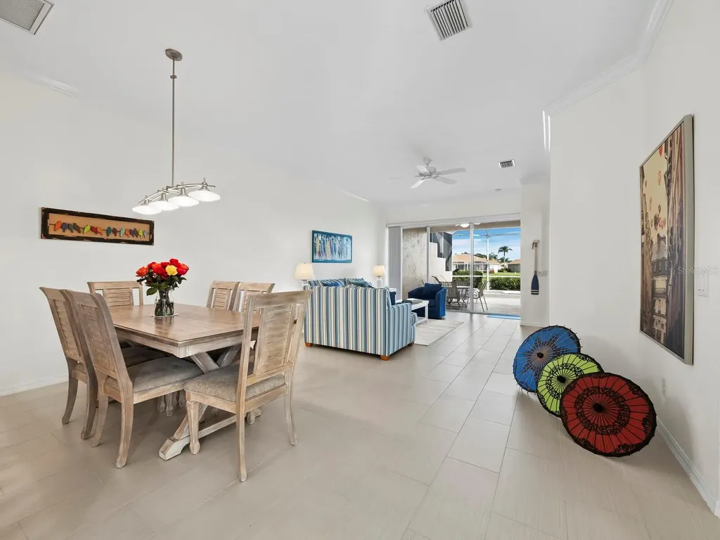 9492 Forest Hills Circle Sarasota FL 34238