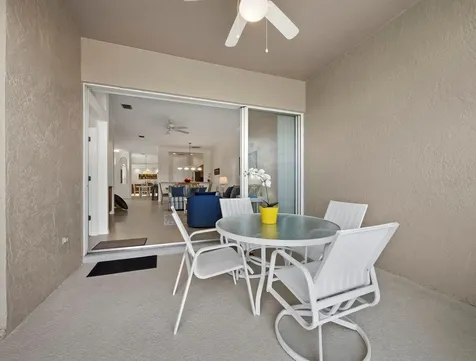 9492 Forest Hills Circle Sarasota FL 34238