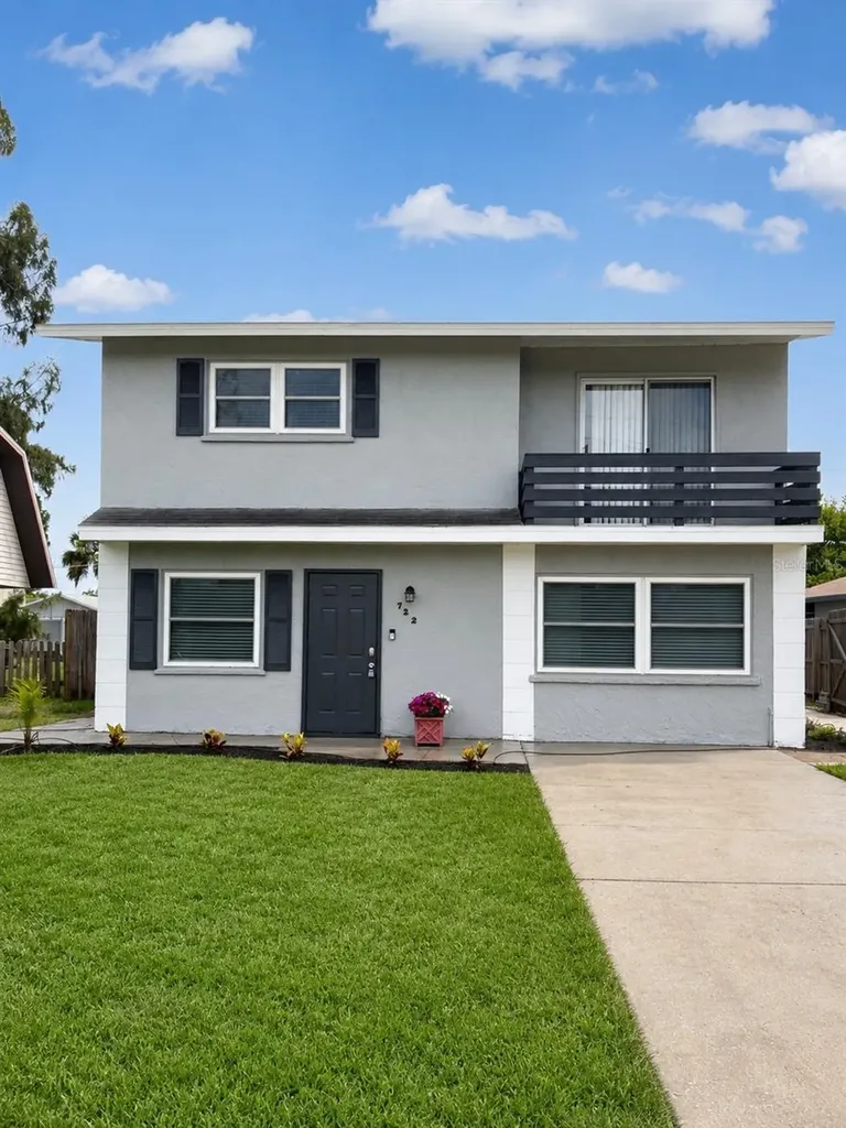 722 65th Avenue E Bradenton FL 34203