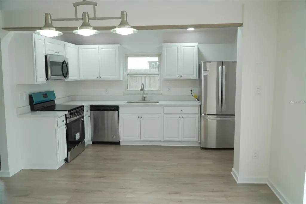 722 65th Avenue E Bradenton FL 34203