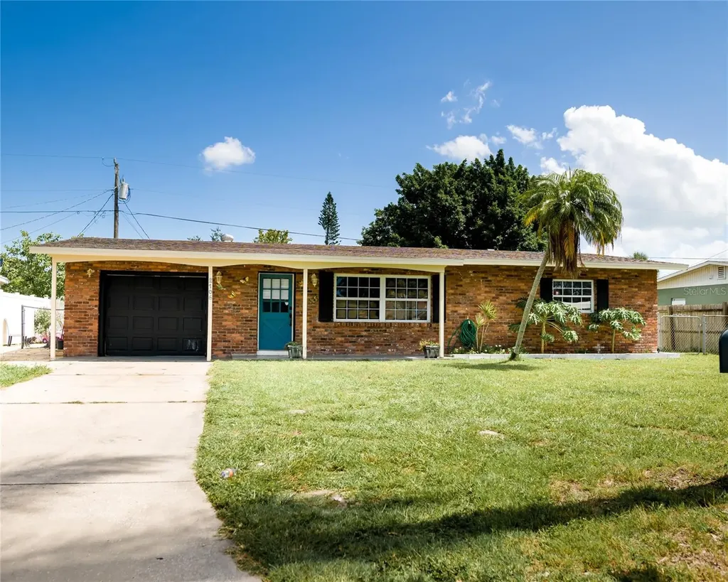 2106 25th Avenue W Bradenton FL 34205