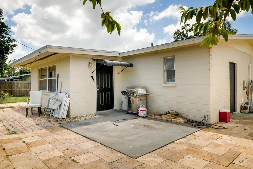 2106 25th Avenue W Bradenton FL 34205
