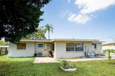 2106 25th Avenue W Bradenton FL 34205