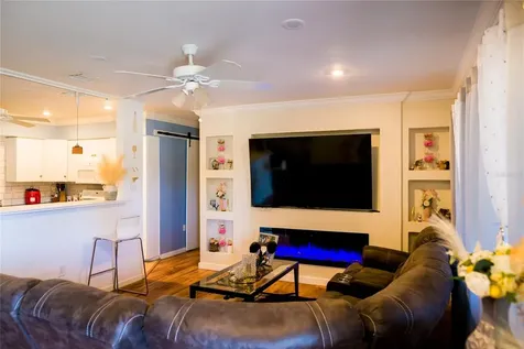 2106 25th Avenue W Bradenton FL 34205