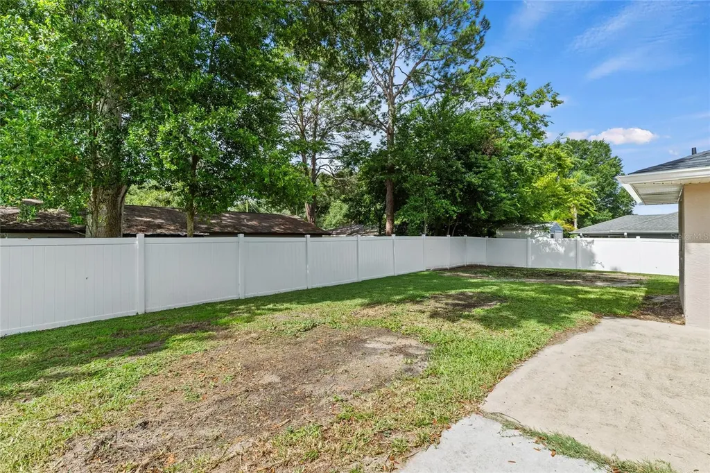 810 Ridge Avenue Wildwood FL 34785