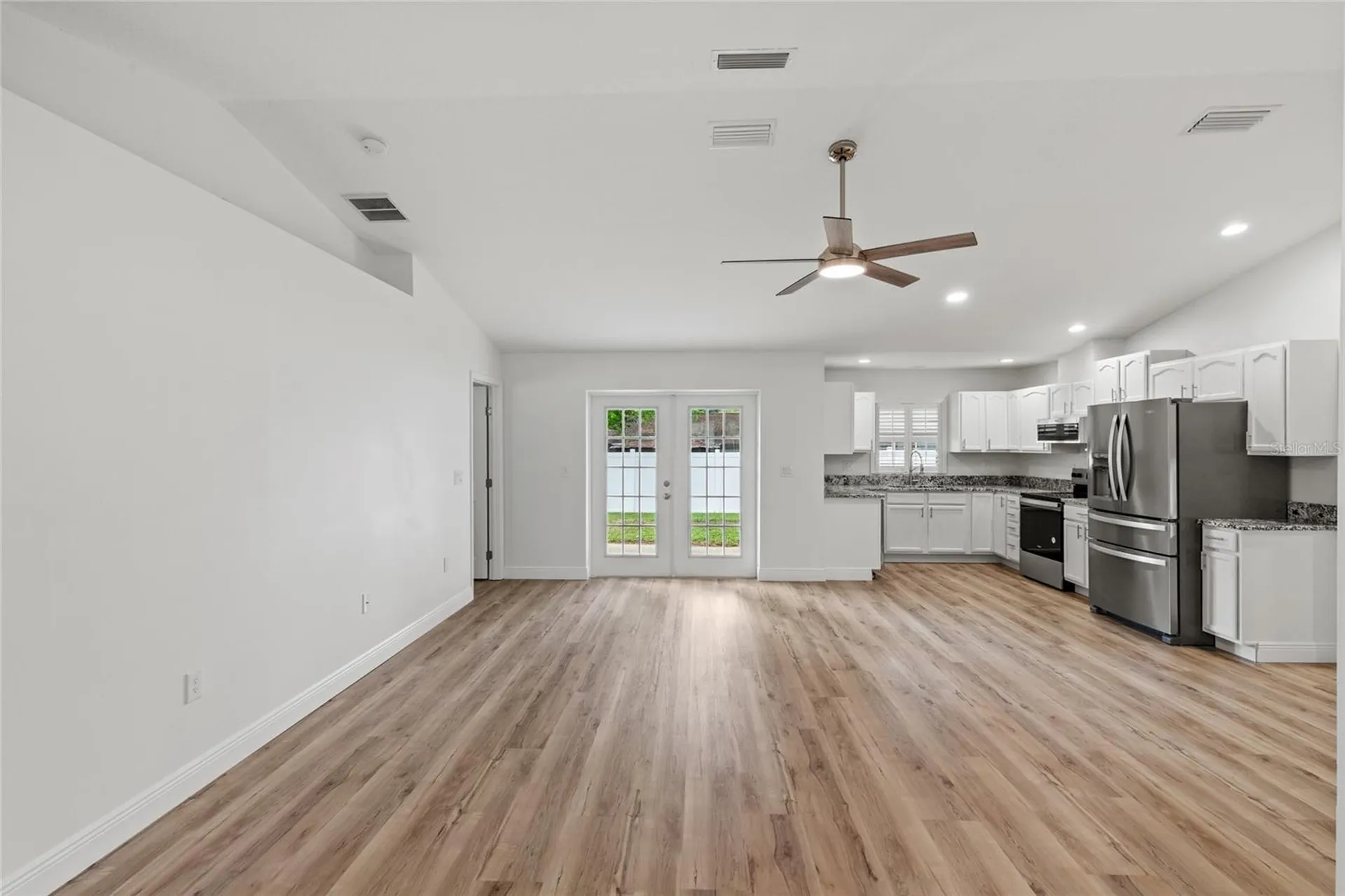 810 Ridge Avenue Wildwood FL 34785