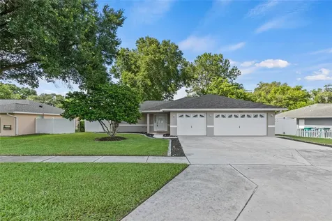 810 Ridge Avenue Wildwood FL 34785