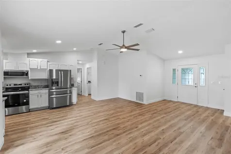 810 Ridge Avenue Wildwood FL 34785