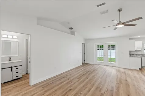 810 Ridge Avenue Wildwood FL 34785