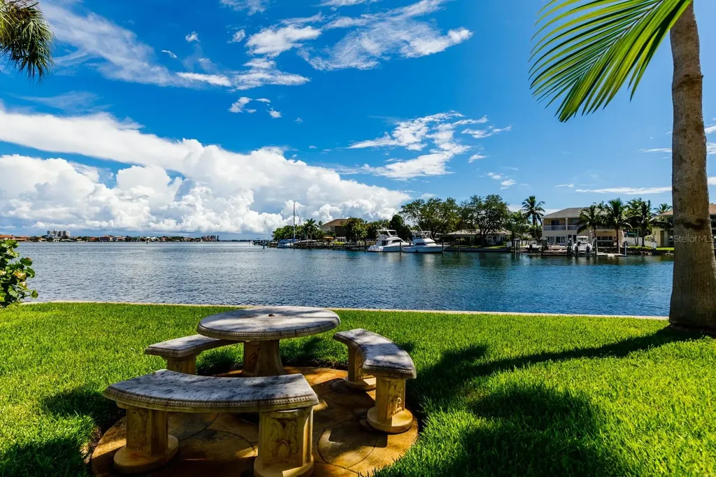 1893 Shore Drive S South Pasadena FL 33707