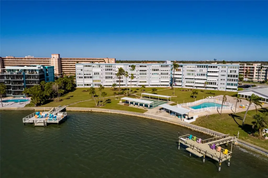 1893 Shore Drive S South Pasadena FL 33707