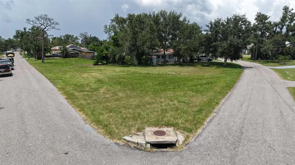 513 Pine Road Nokomis FL 34275