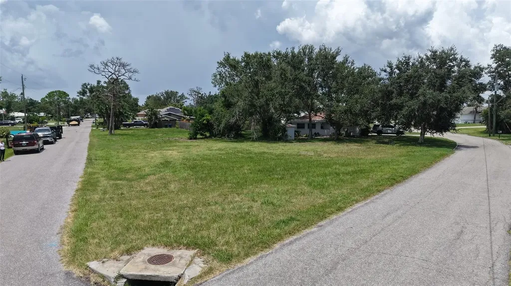 513 Pine Road Nokomis FL 34275