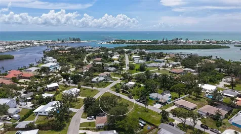 513 Pine Road Nokomis FL 34275
