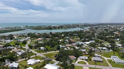 513 Pine Road Nokomis FL 34275