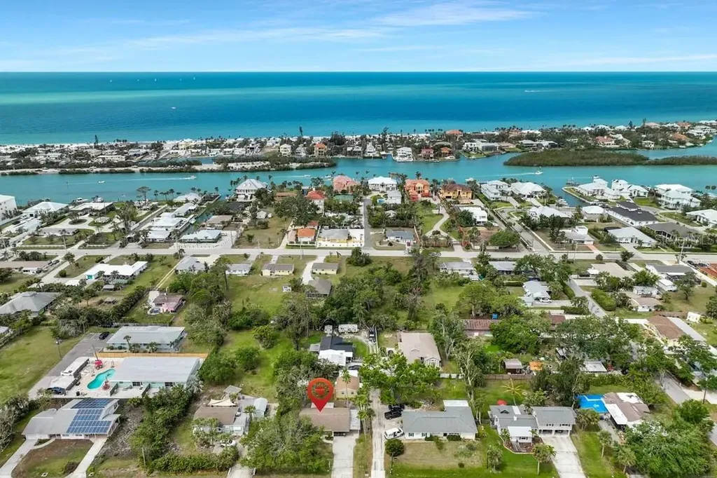 417 Shore Road Nokomis FL 34275