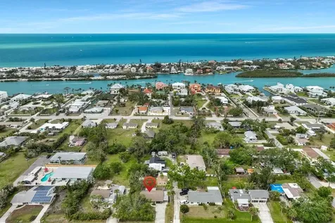 417 Shore Road Nokomis FL 34275
