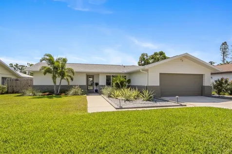 311 70th Street NW Bradenton FL 34209