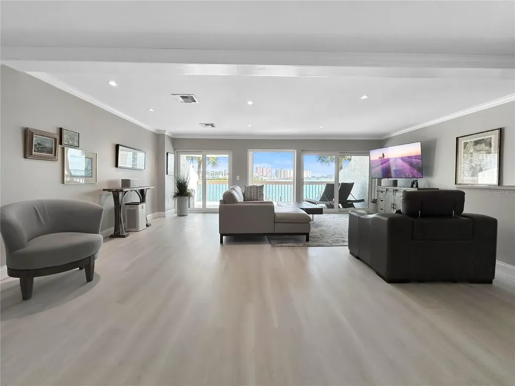 152 Marina Del Rey Court Clearwater Beach FL 33767