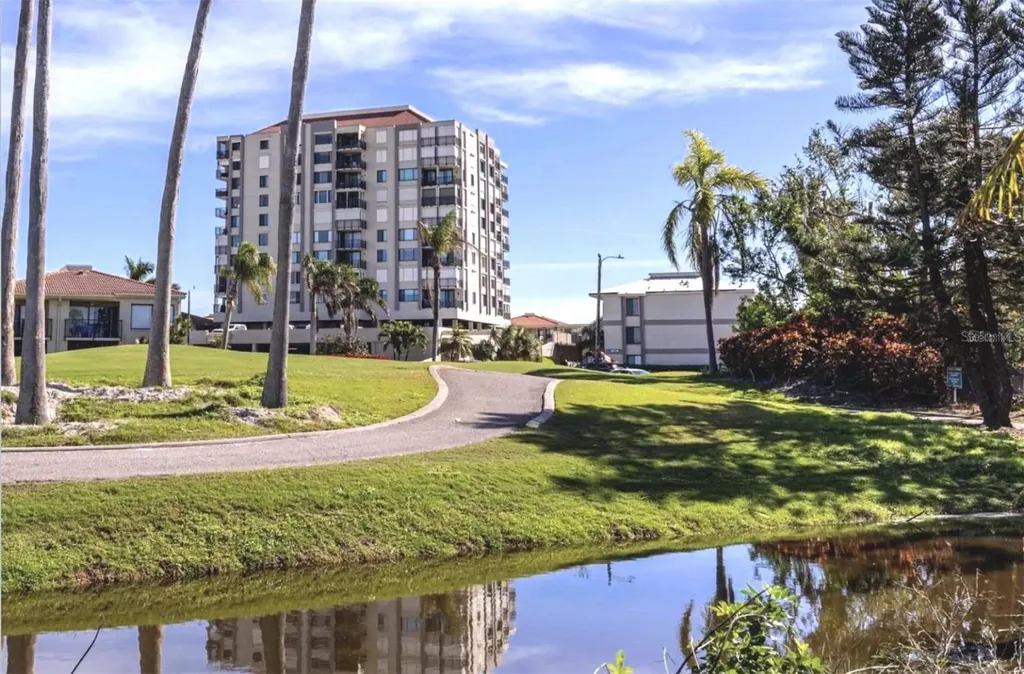 6372 Palma Del Mar Boulevard S St Petersburg FL 33715