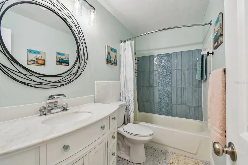 5286 81st Street N St Petersburg FL 33709