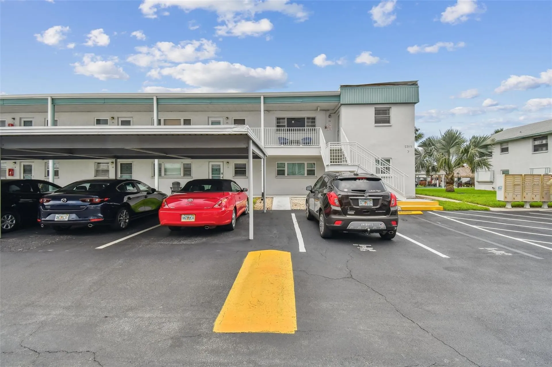 5286 81st Street N St Petersburg FL 33709